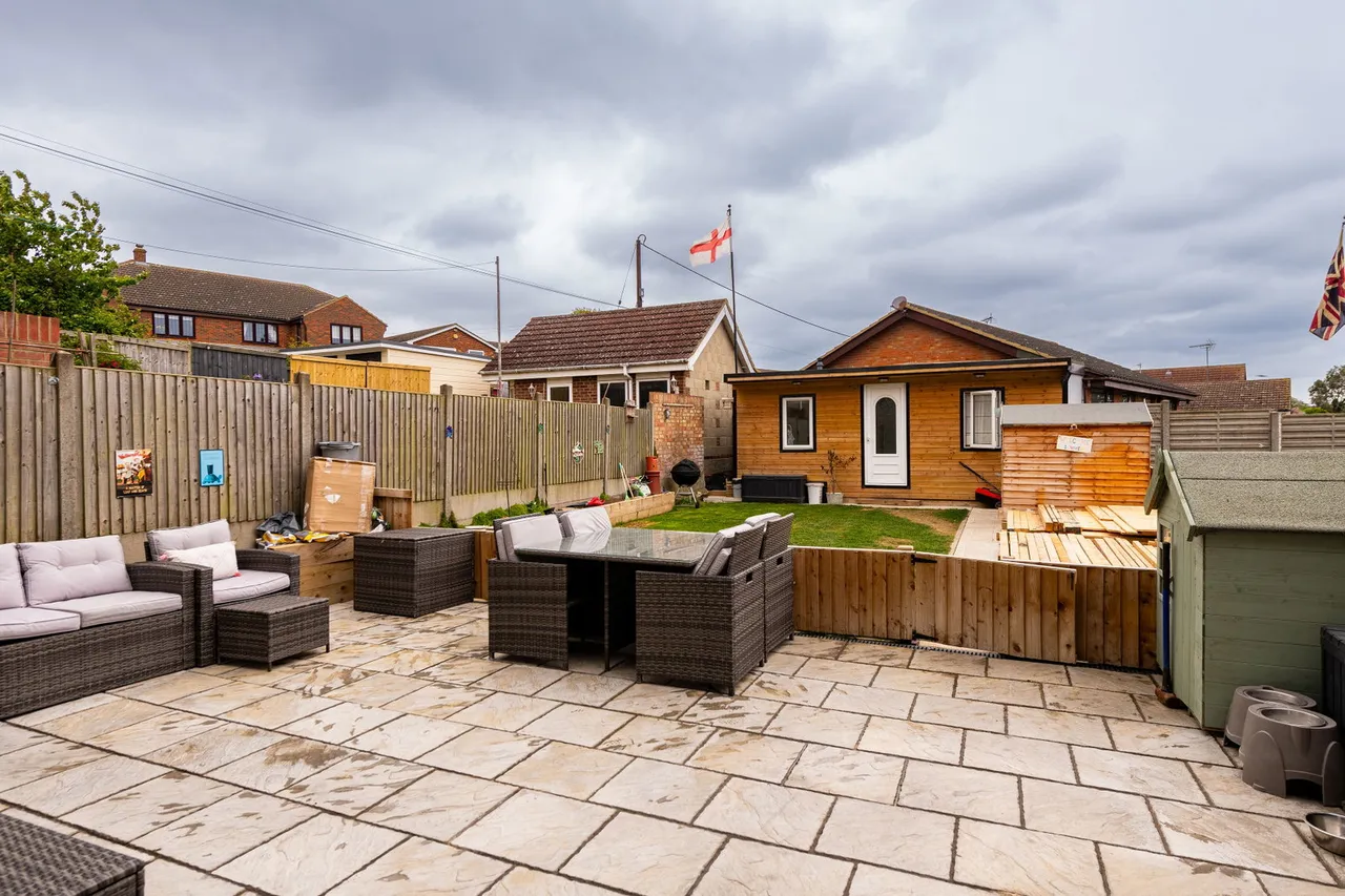 Seaside Avenue, Minster On Sea, ME12, photo 12