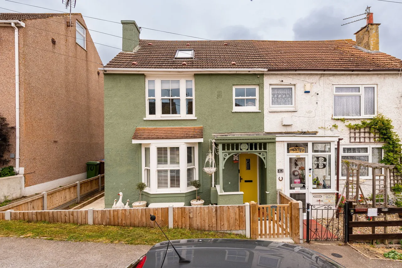 Seaside Avenue, Minster On Sea, ME12, photo 16
