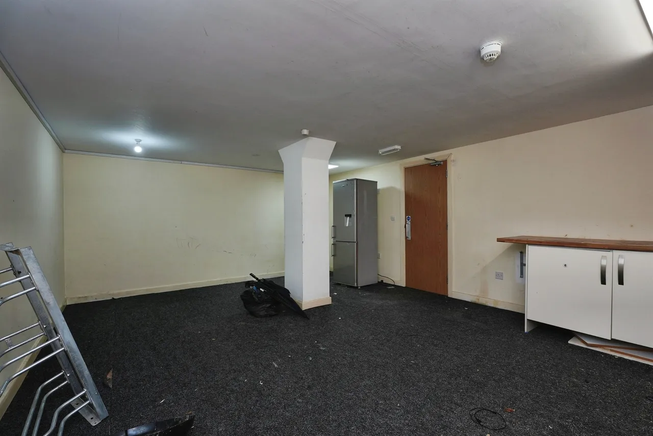 Sunbridge Road, Bradford, photo 4