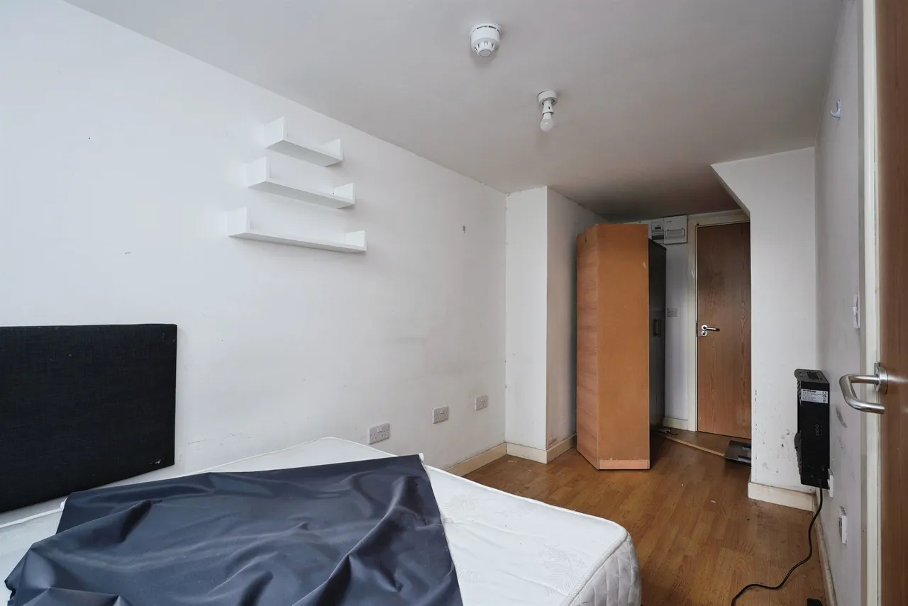 Sunbridge Road, Bradford, photo 7