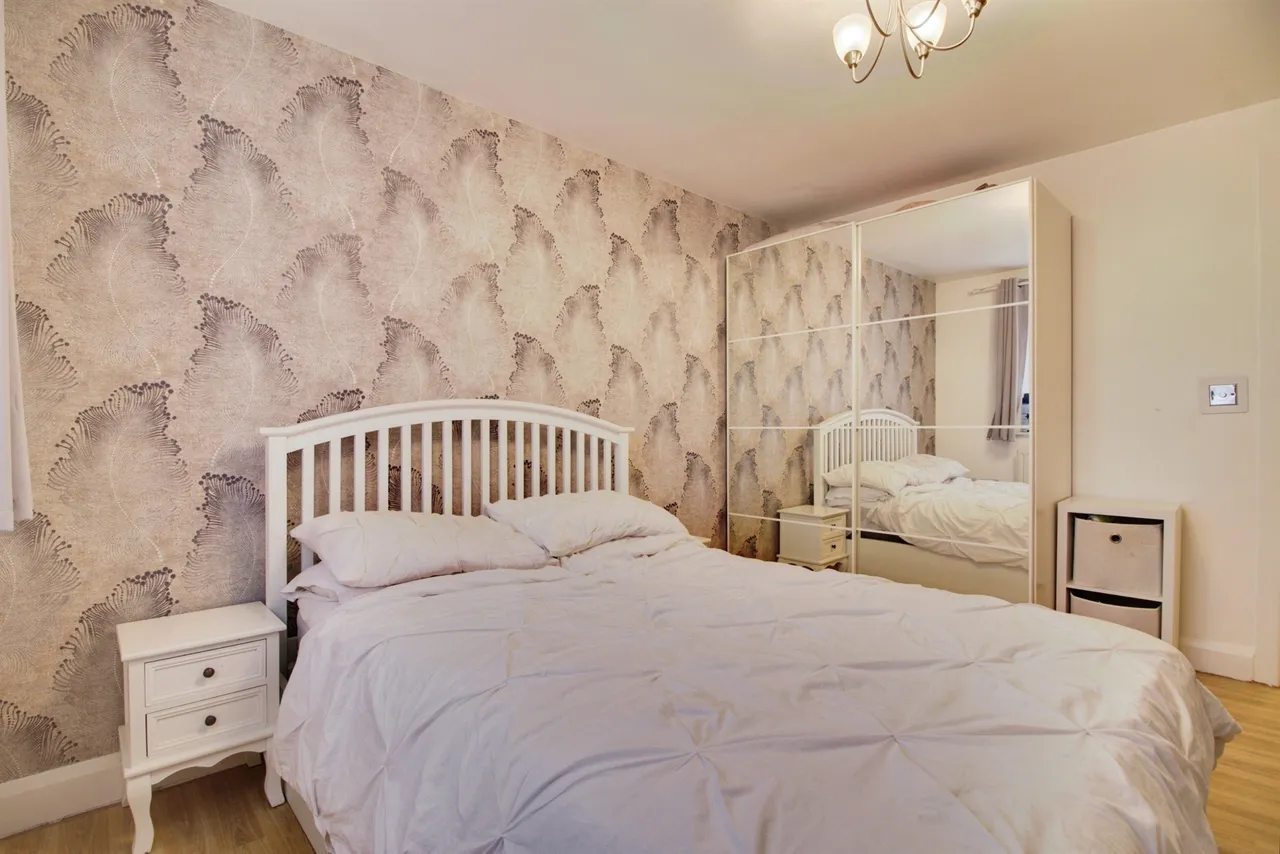Wenham Place, Hatfield, photo 9