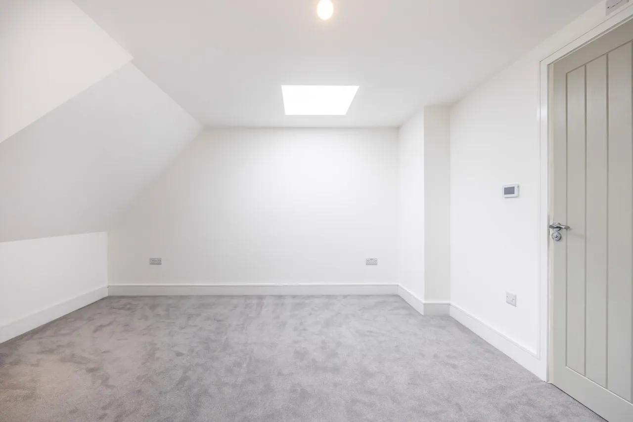 Buckingham Avenue, Welling, photo 10