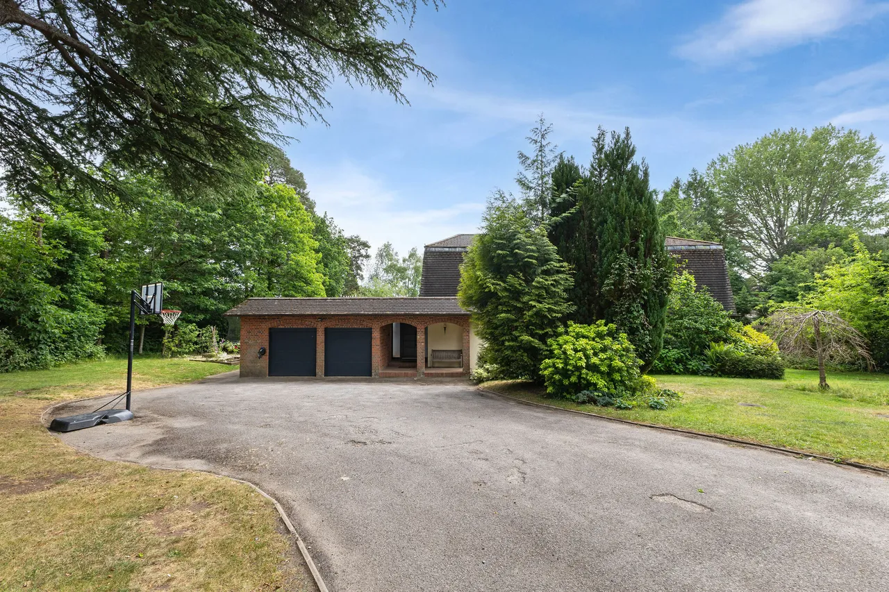 Tile Barn, Woolton Hill, RG20, photo 4