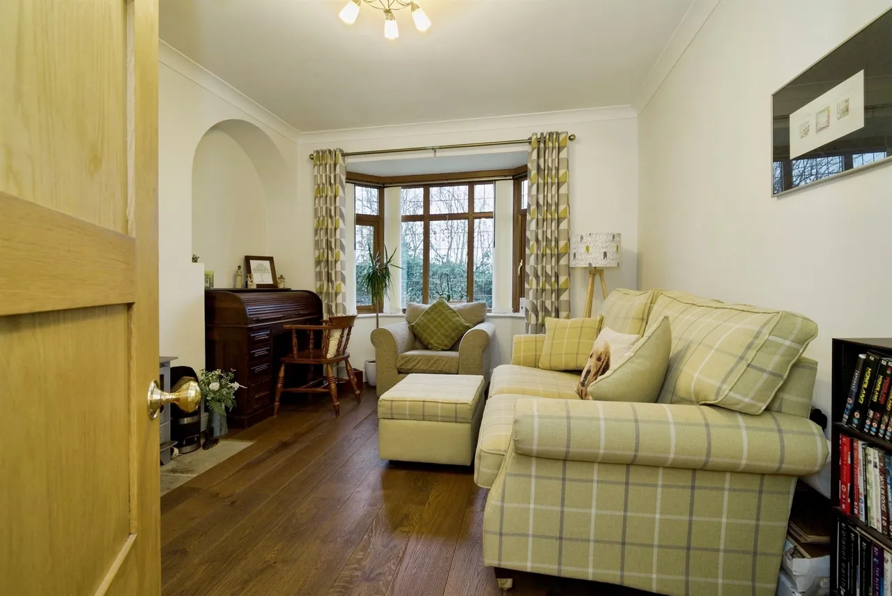 Crook House Lane, Barnsley, photo 9