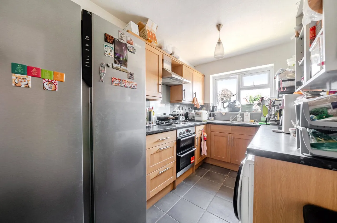 West Road, Guildford, GU1, photo 14