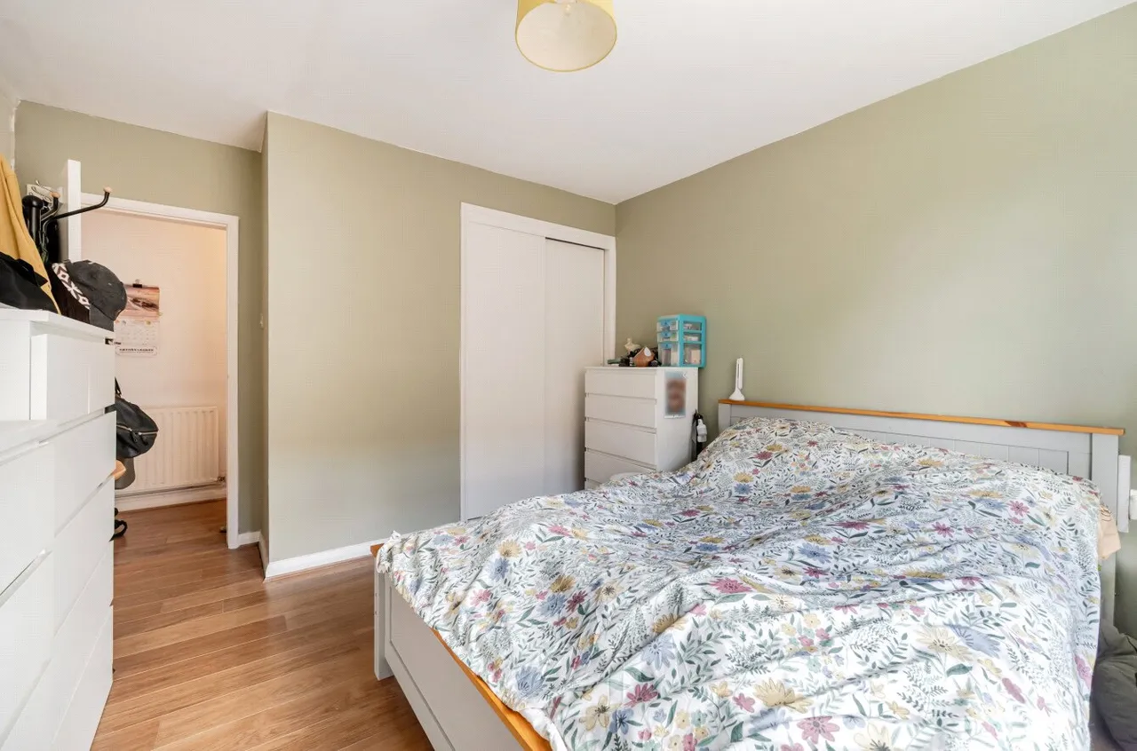 West Road, Guildford, GU1, photo 8