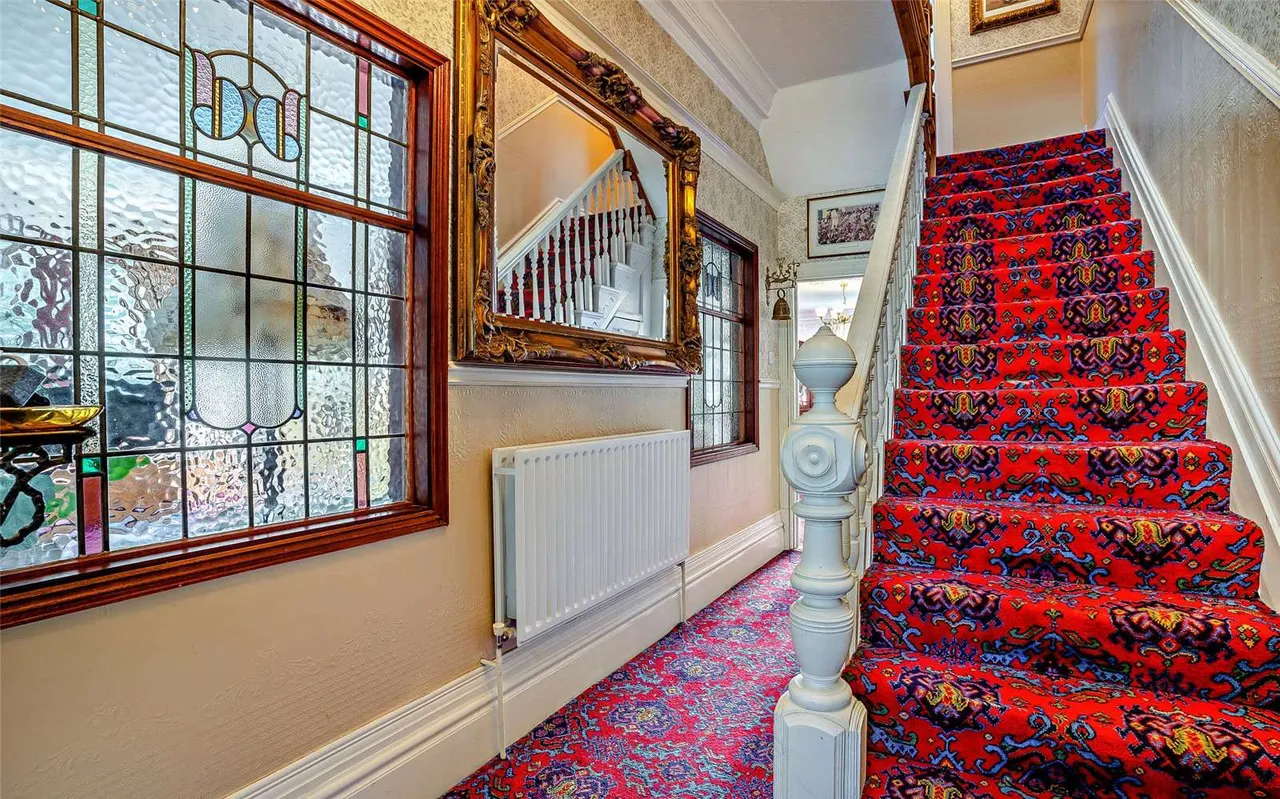 Clive Place, Penarth, CF64, photo 3