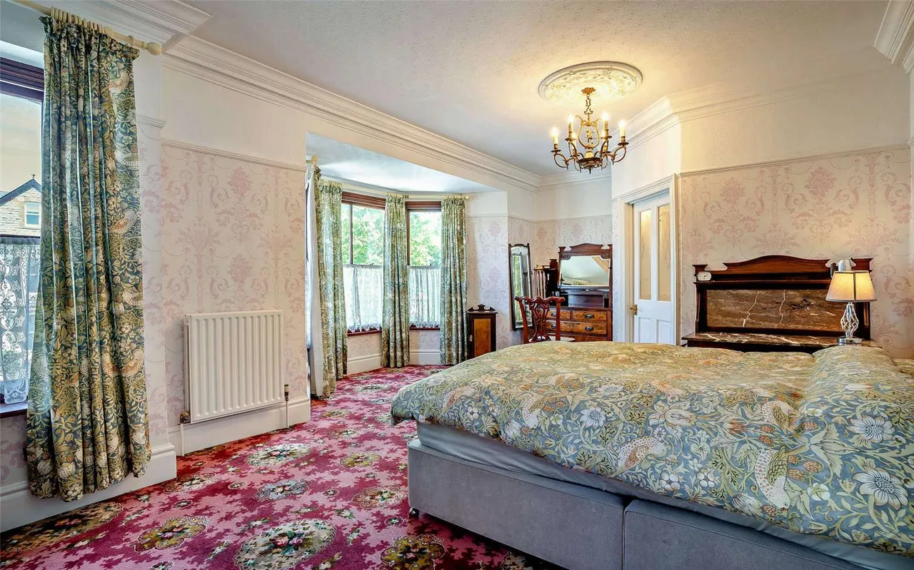 Clive Place, Penarth, CF64, photo 9