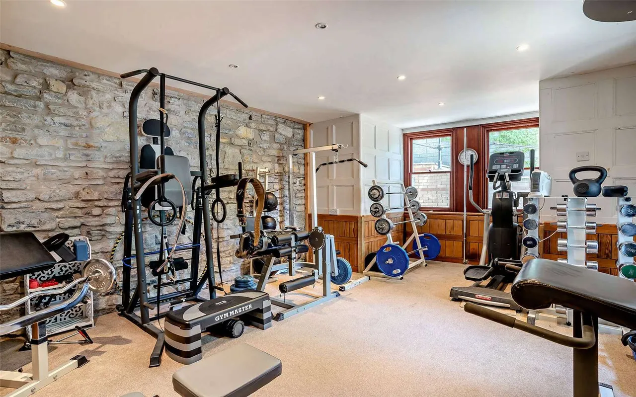 Clive Place, Penarth, CF64, photo 8