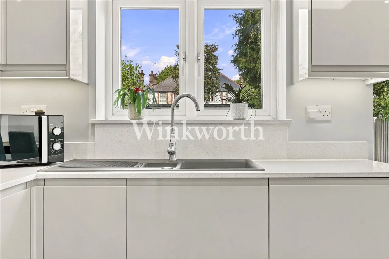 Woodberry Avenue London N21, photo 5