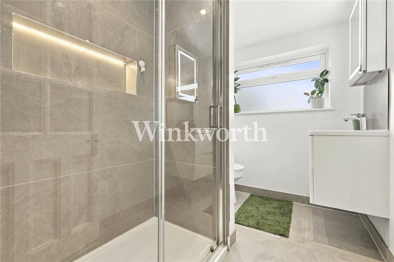 Woodberry Avenue London N21, photo 10