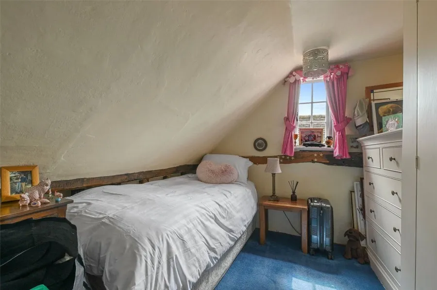 with 5 bedrooms in Sheering, CM22, photo 22