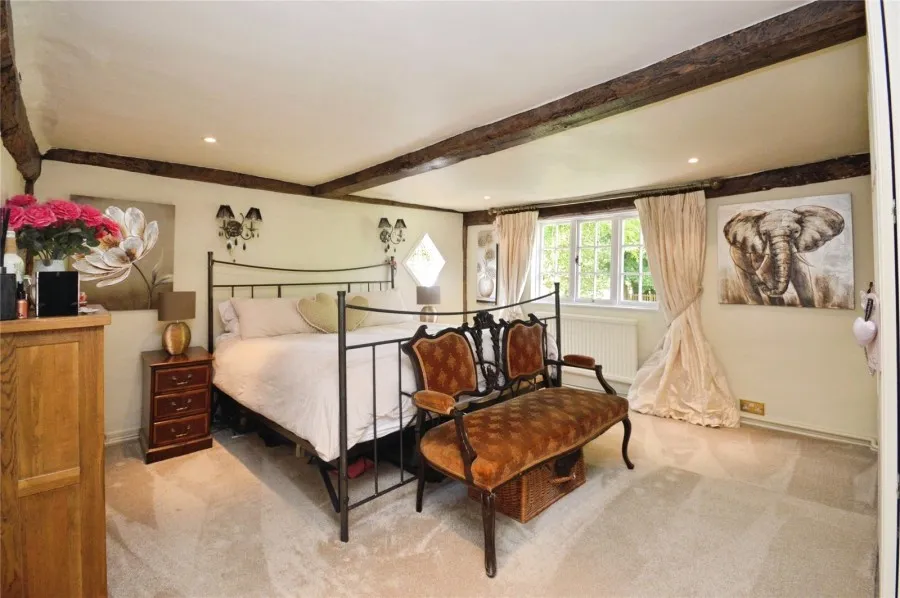 with 5 bedrooms in Sheering, CM22, photo 11
