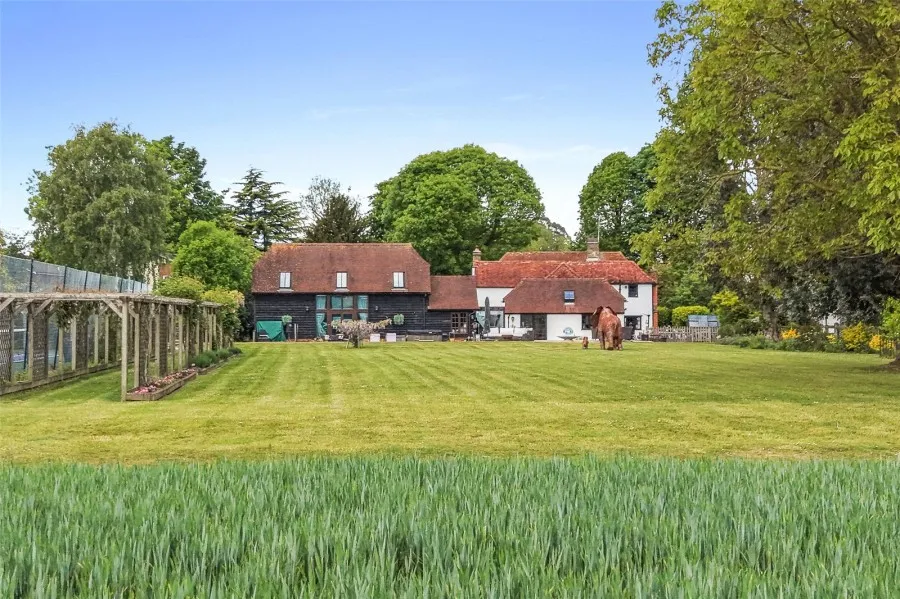 with 5 bedrooms in Sheering, CM22, photo 26