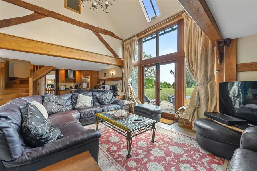 with 5 bedrooms in Sheering, CM22, photo 14