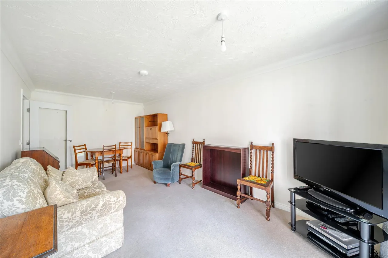 Manor Park, Ruddington, NG11, photo 7