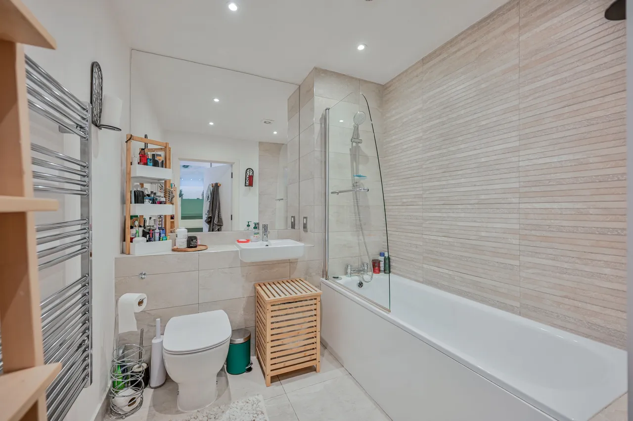 295d, Hermitage Road, LONDON, photo 7