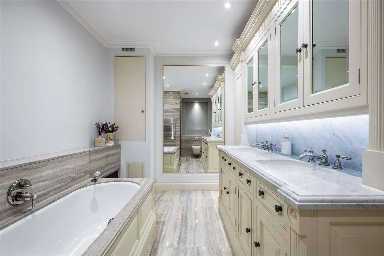 Kensington Court, London, W8 5DG, photo 8