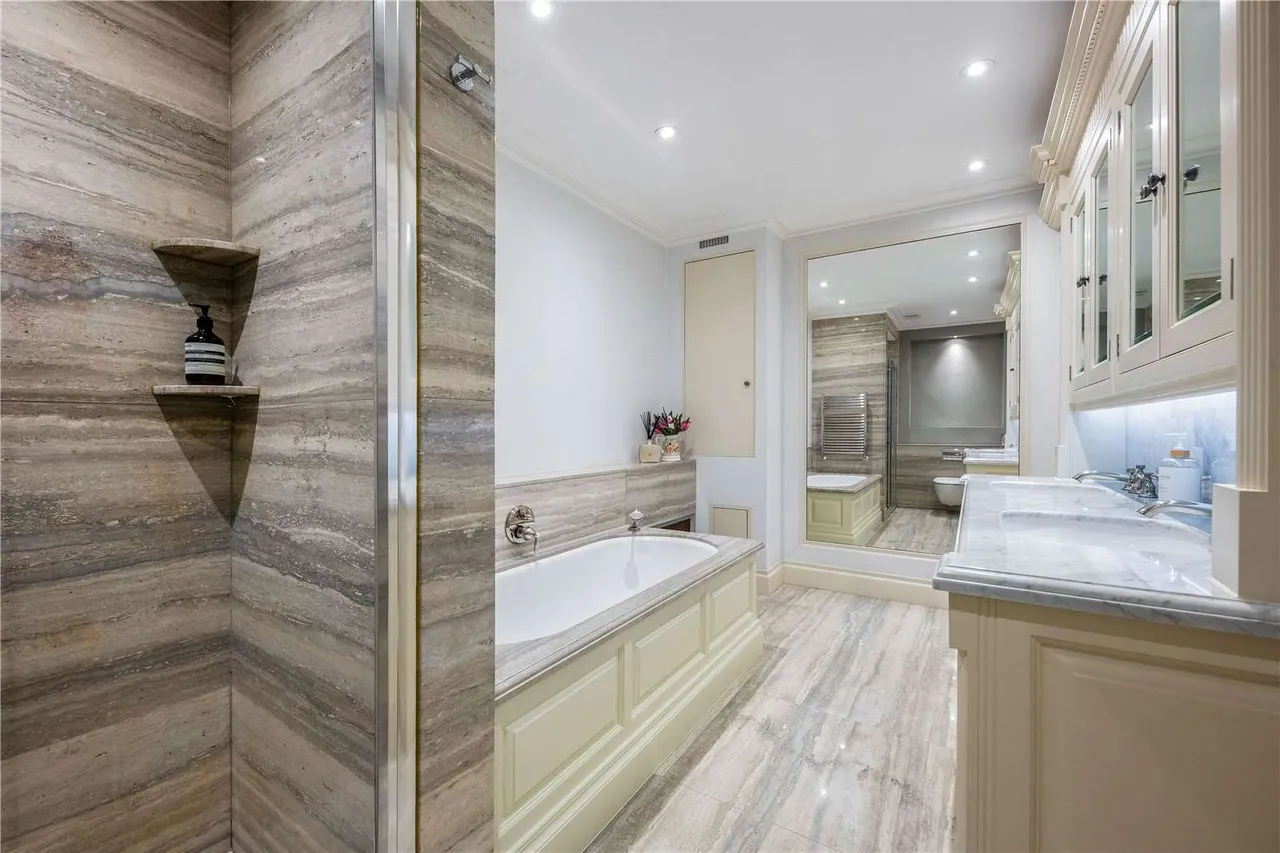 Kensington Court, London, W8 5DG, photo 9