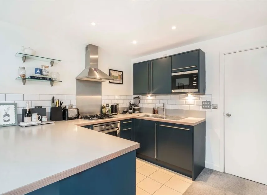 Buckler Court, Holloway, N7, photo 2