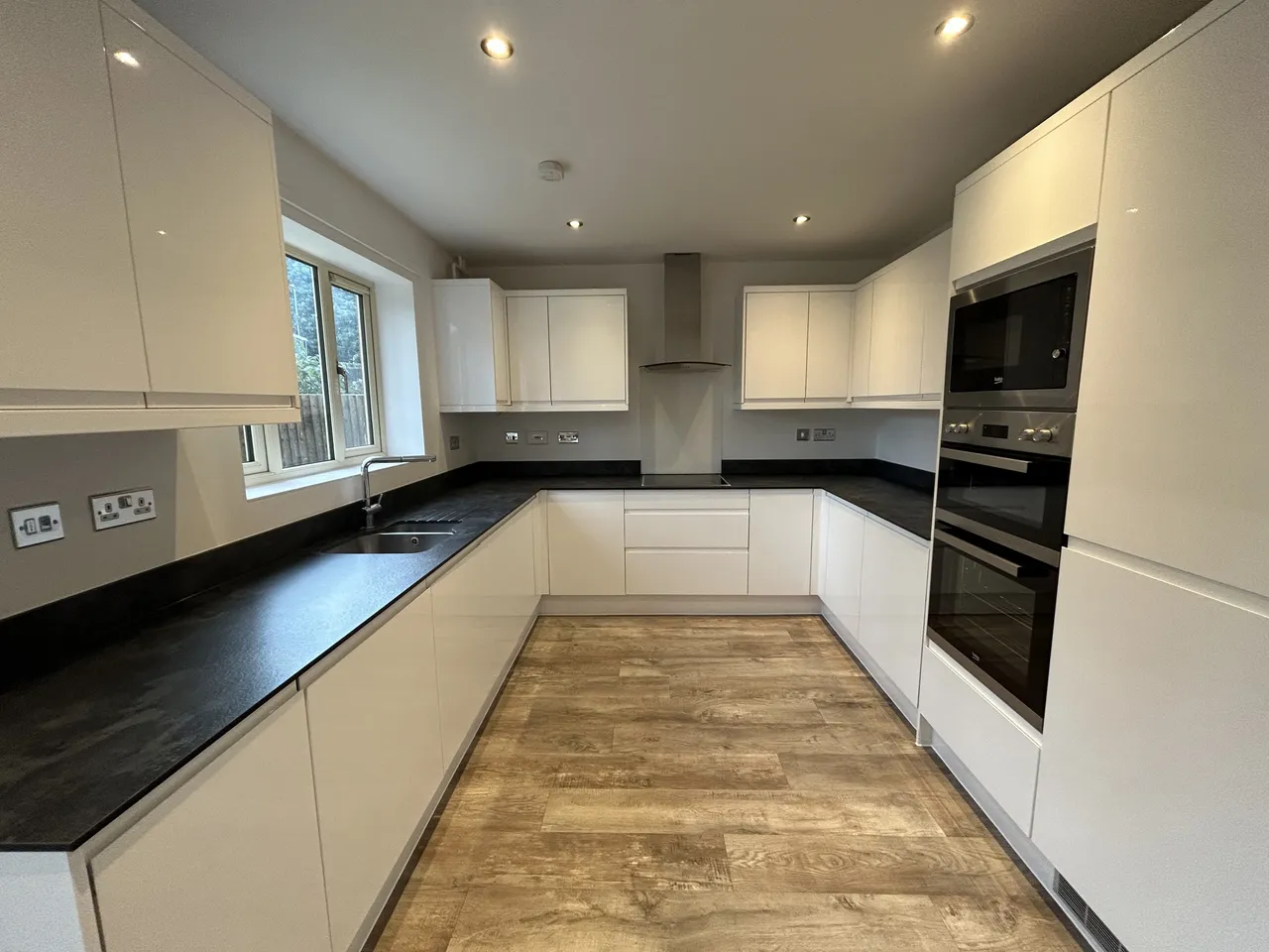 Salter Close, Raunds, NN9, photo 2