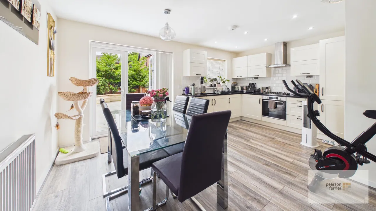 Lowes Road, Bury, BL9 6PJ, photo 3