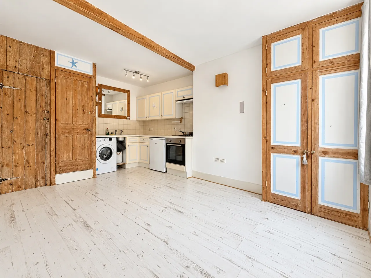 Church Square, Broadstairs, CT10, photo 2