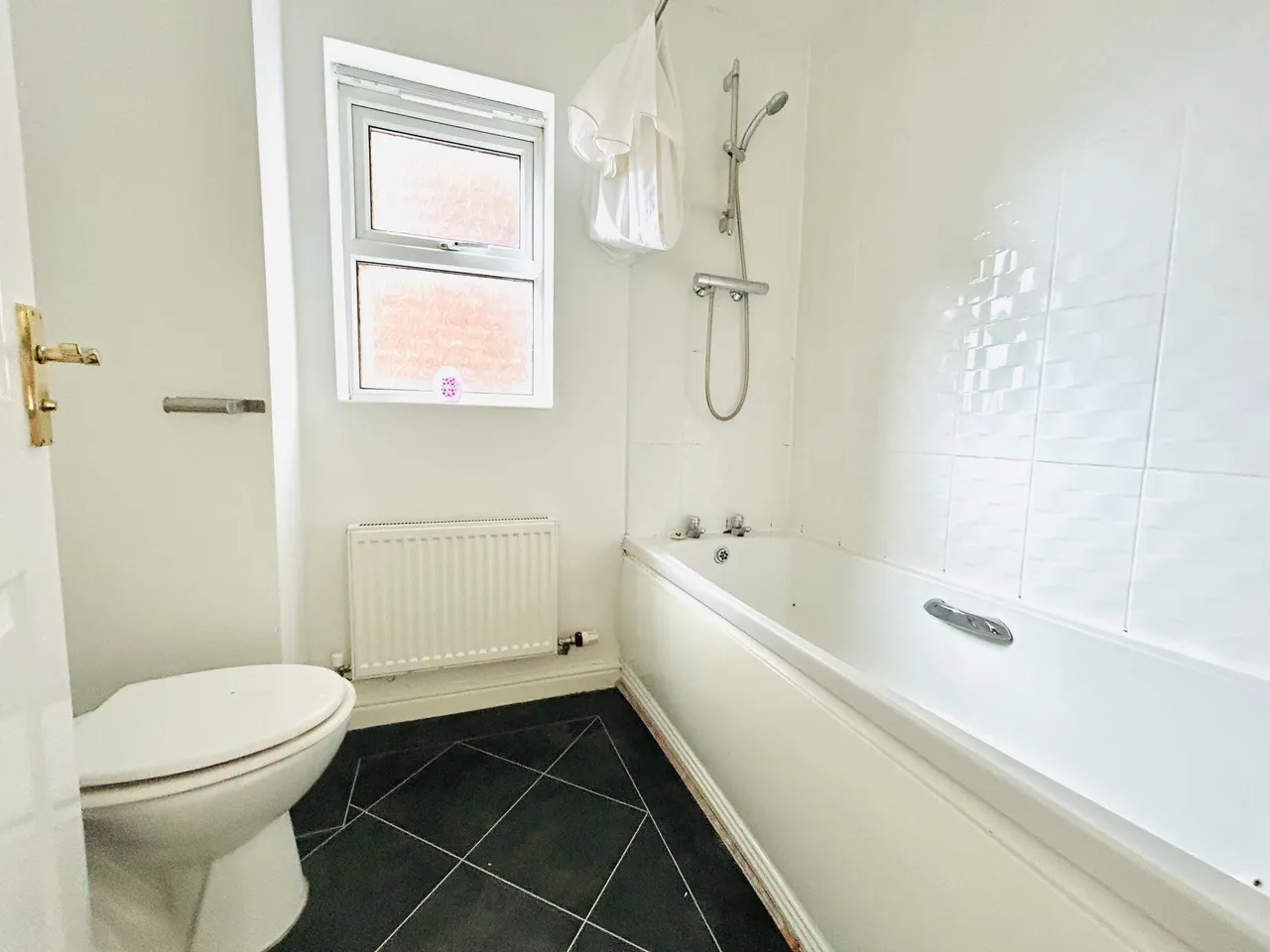 Wellcroft Gardens, Lymm, photo 13