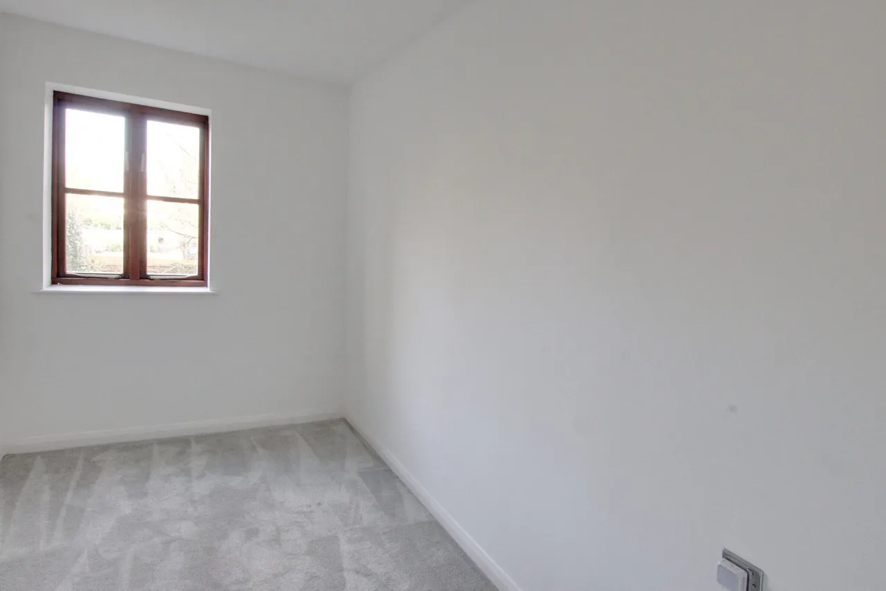 Flat 6, Crittenden Lodge Pond Cottage Lane, West Wickham, BR4 0QD, photo 6