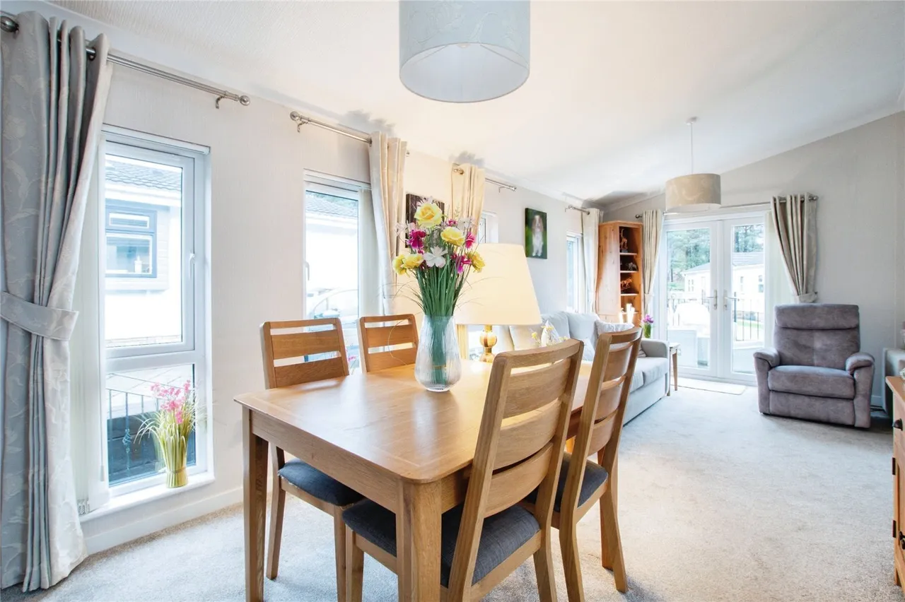Maple Walk, Ringwood, BH24, photo 7
