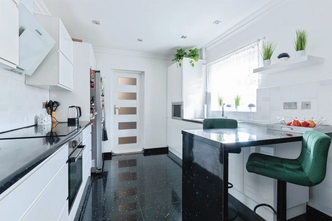 Batchelor Road, Bournemouth, BH11, photo 9