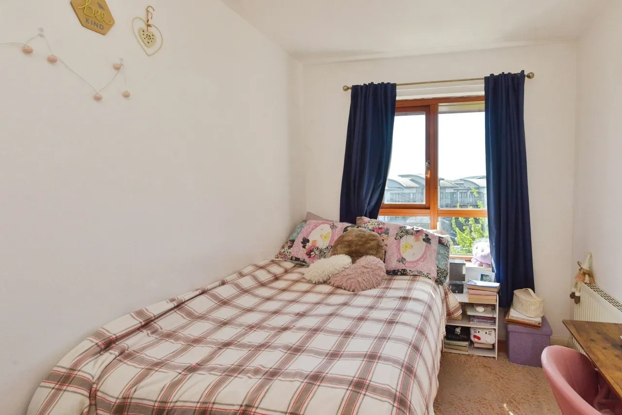 Reynolds Place, Grange Farm, Milton Keynes, Buckinghamshire, MK8, photo 12