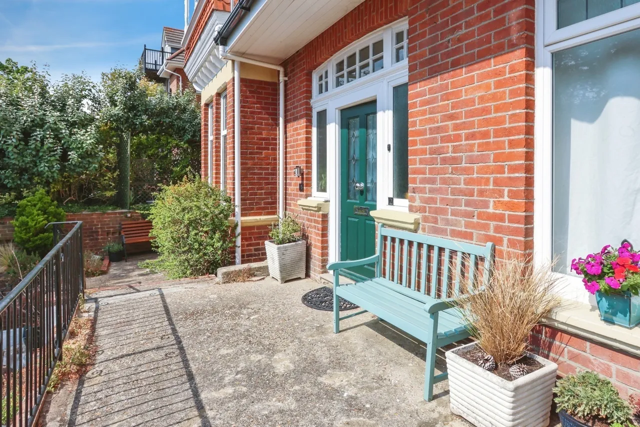Powell Road, Ashley Cross, BH14, photo 14