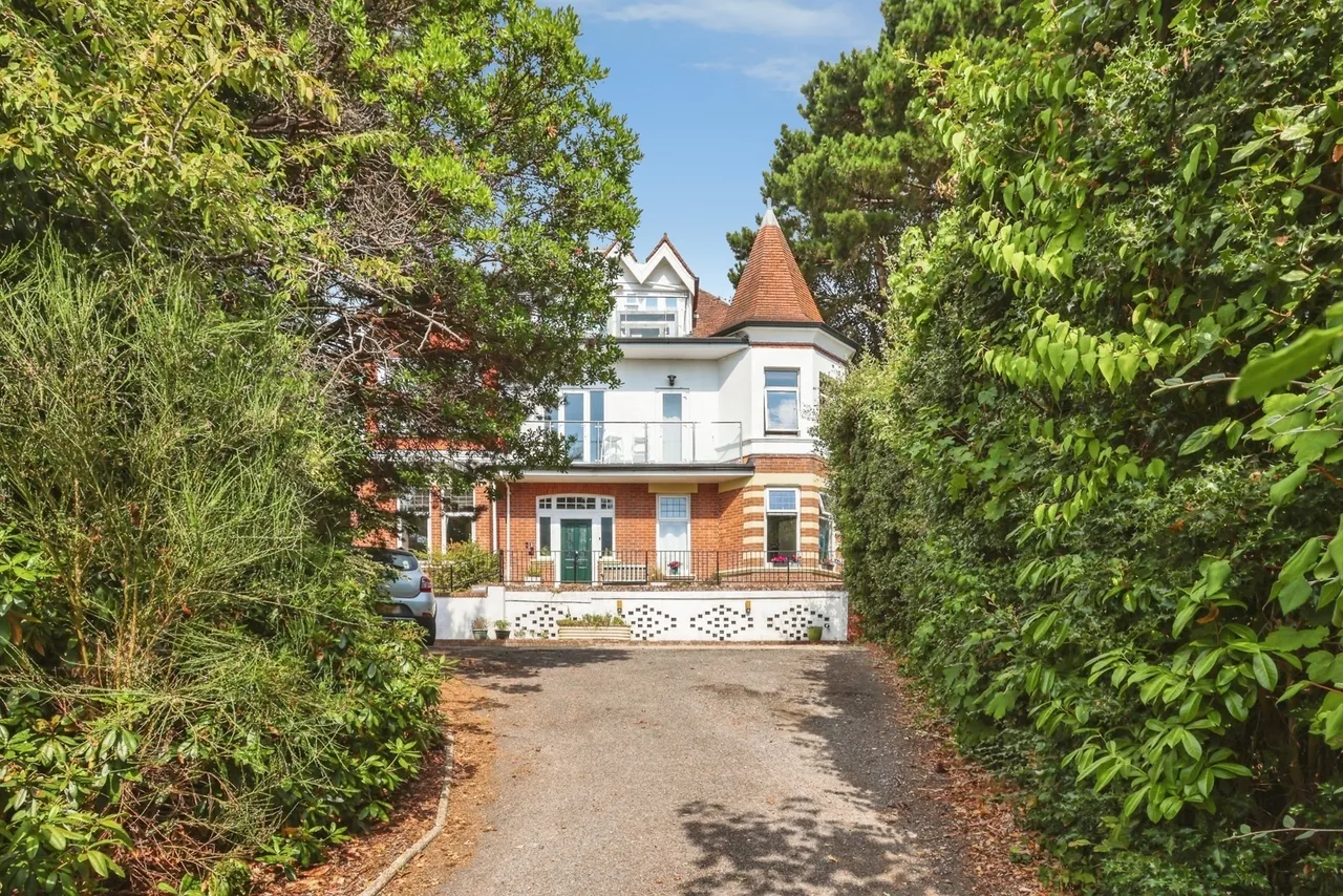 Powell Road, Ashley Cross, BH14, photo 19