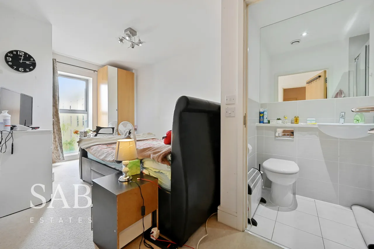 Rectory Park Avenue, Northolt, UB5, photo 5
