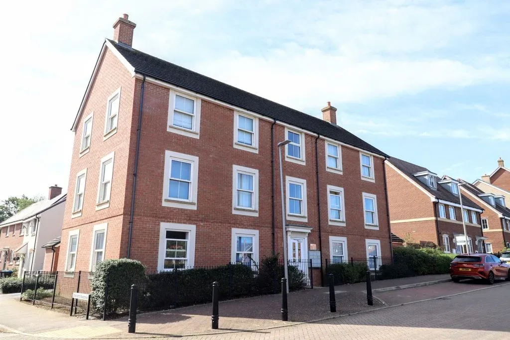 Santa Cruz Avenue, Bletchley, MK3, photo 10