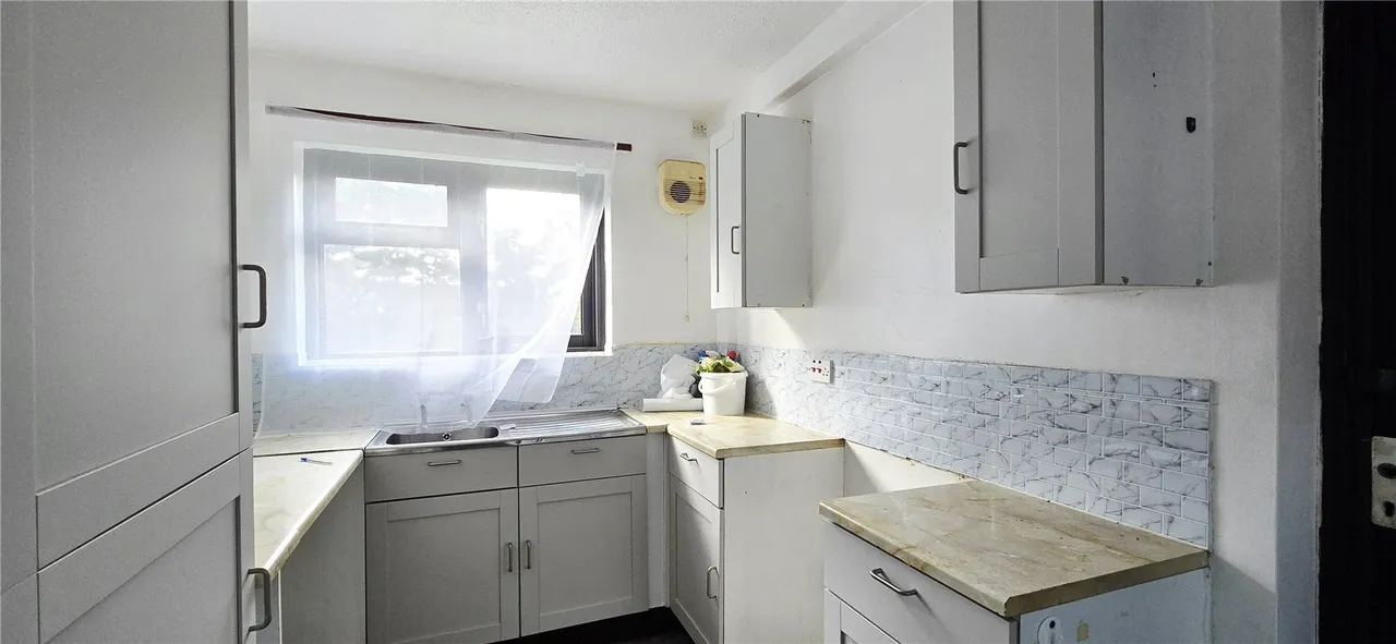 Dinam Road, Caergeiliog, LL65, photo 4
