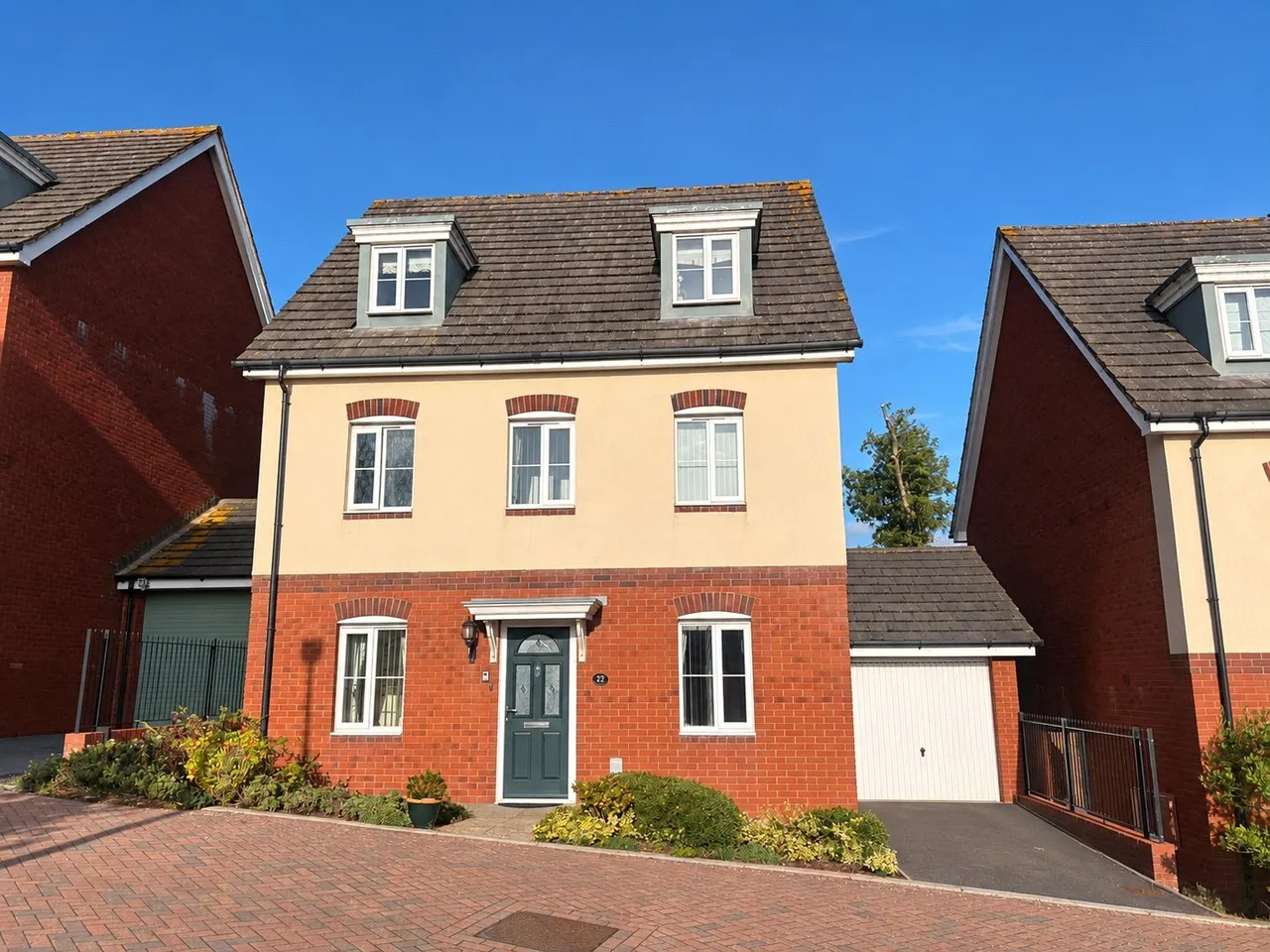 5 bed property for sale, Amethyst Drive, Teignmouth, TQ14