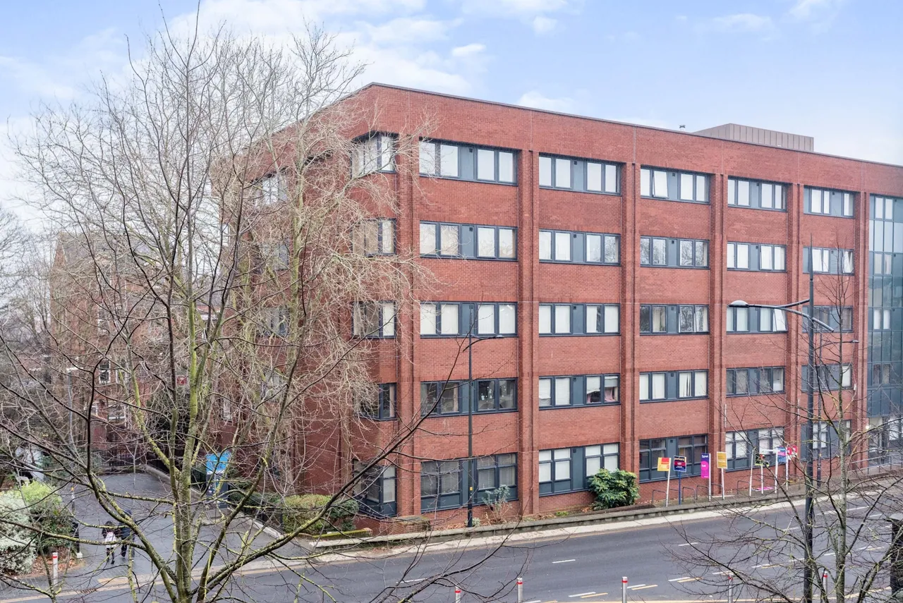 1 bed flat for sale — Electra House, Farnsby Street, Swindon, Wiltshire, SN1