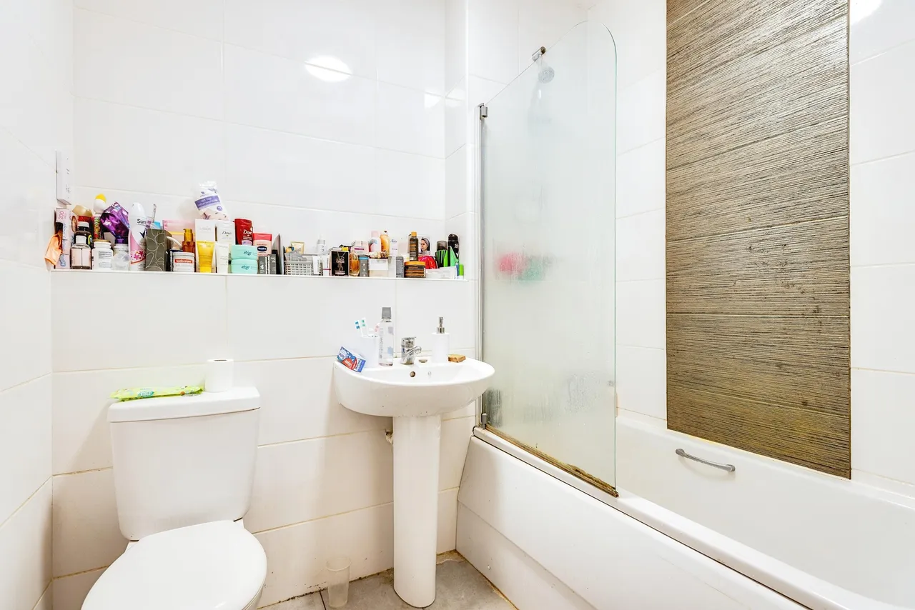 Electra House, Farnsby Street, Swindon, Wiltshire, SN1, photo 7