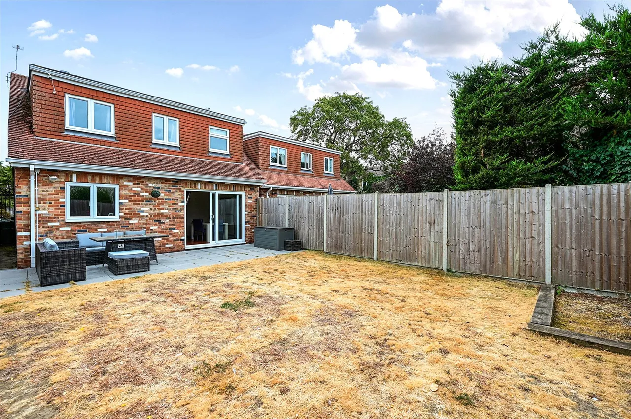 Worcester Drive, Ashford, TW15, photo 6
