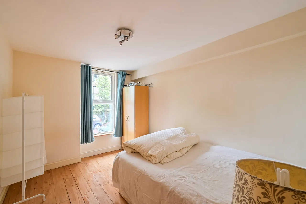 Flat H, 50 St Leonards Street, London, photo 2