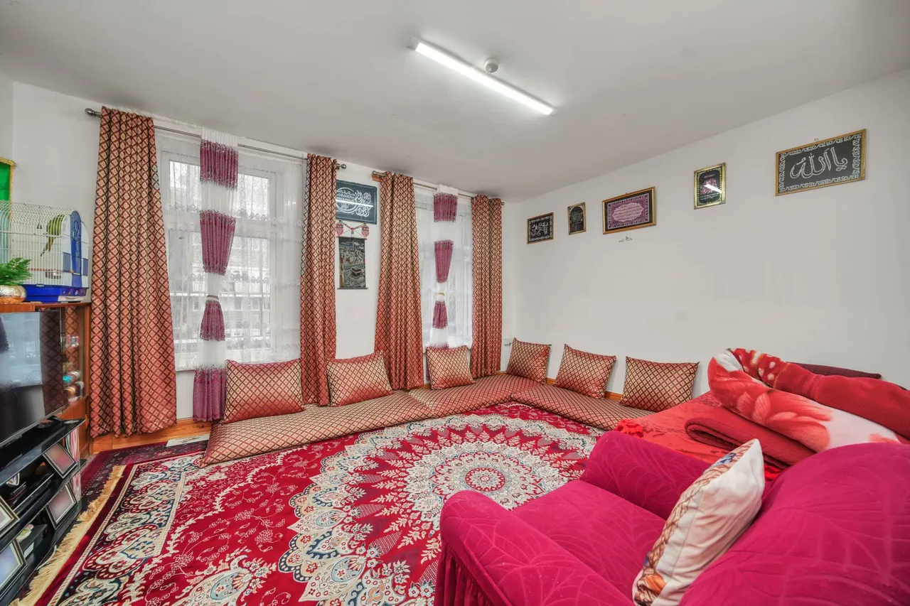Capworth Street, Leyton, E10, photo 12