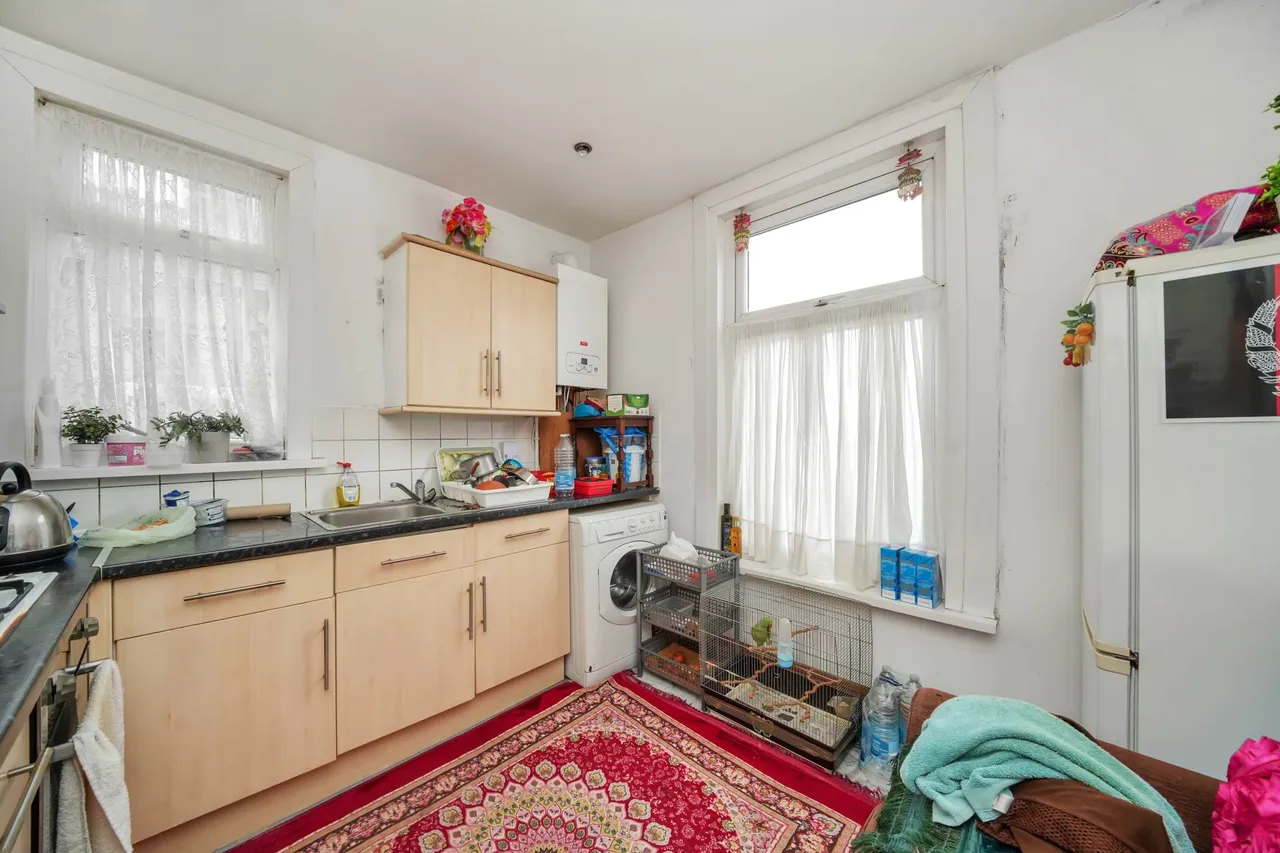 Capworth Street, Leyton, E10, photo 15