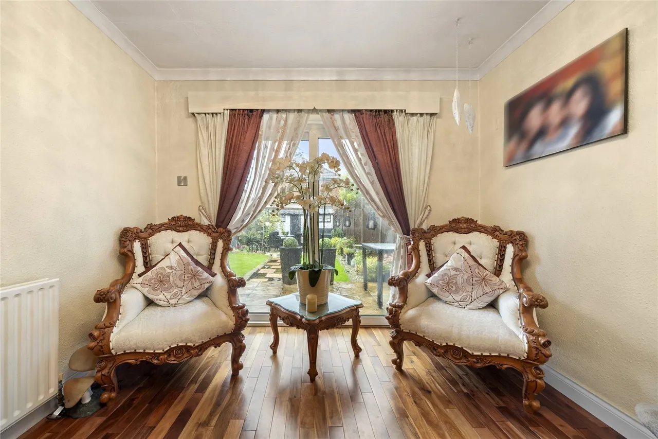 Cottimore Avenue, Walton on Thames, KT12, photo 22