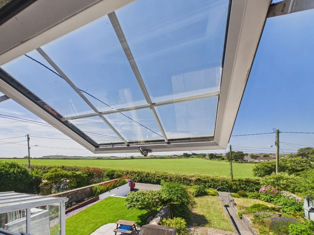 Stithians Row Four Lanes, Redruth, photo 15