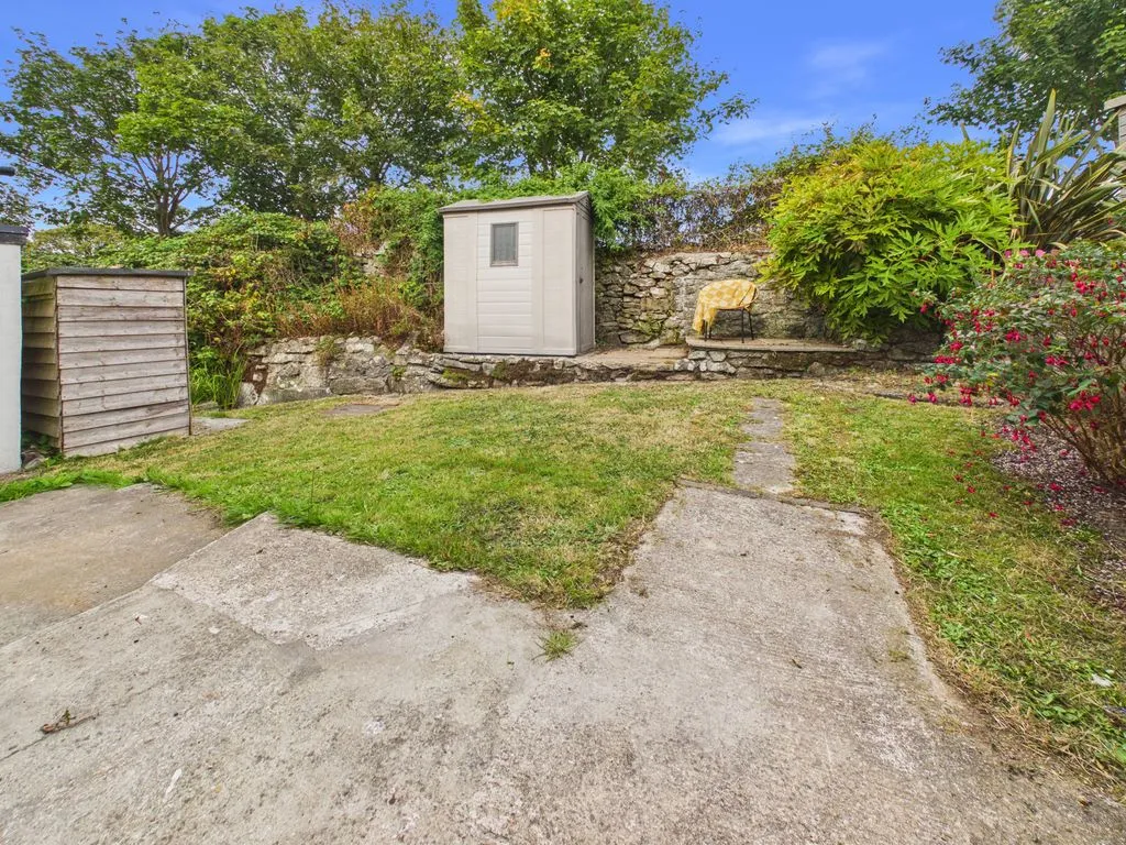 Stithians Row Four Lanes, Redruth, photo 6