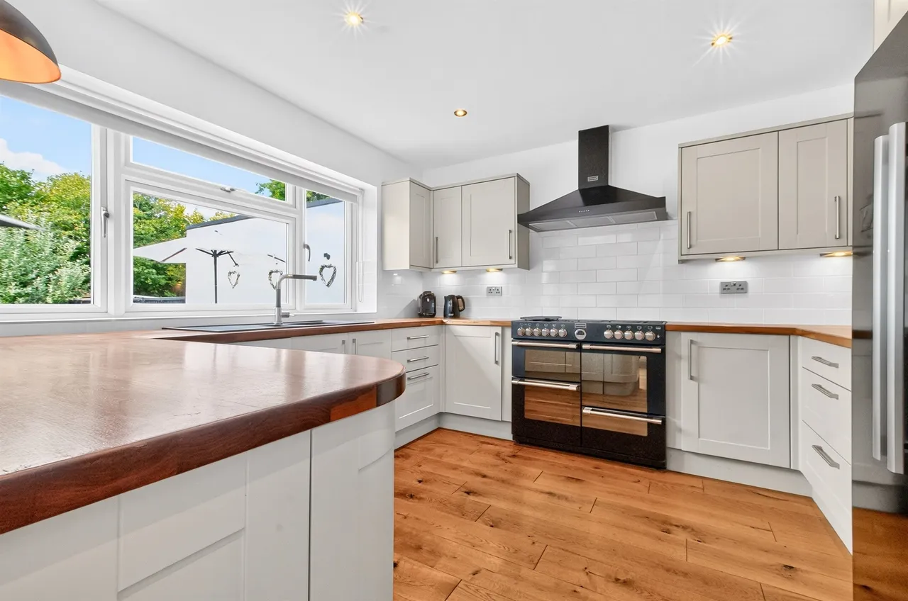 Roestock Gardens, Colney Heath, AL4, photo 2