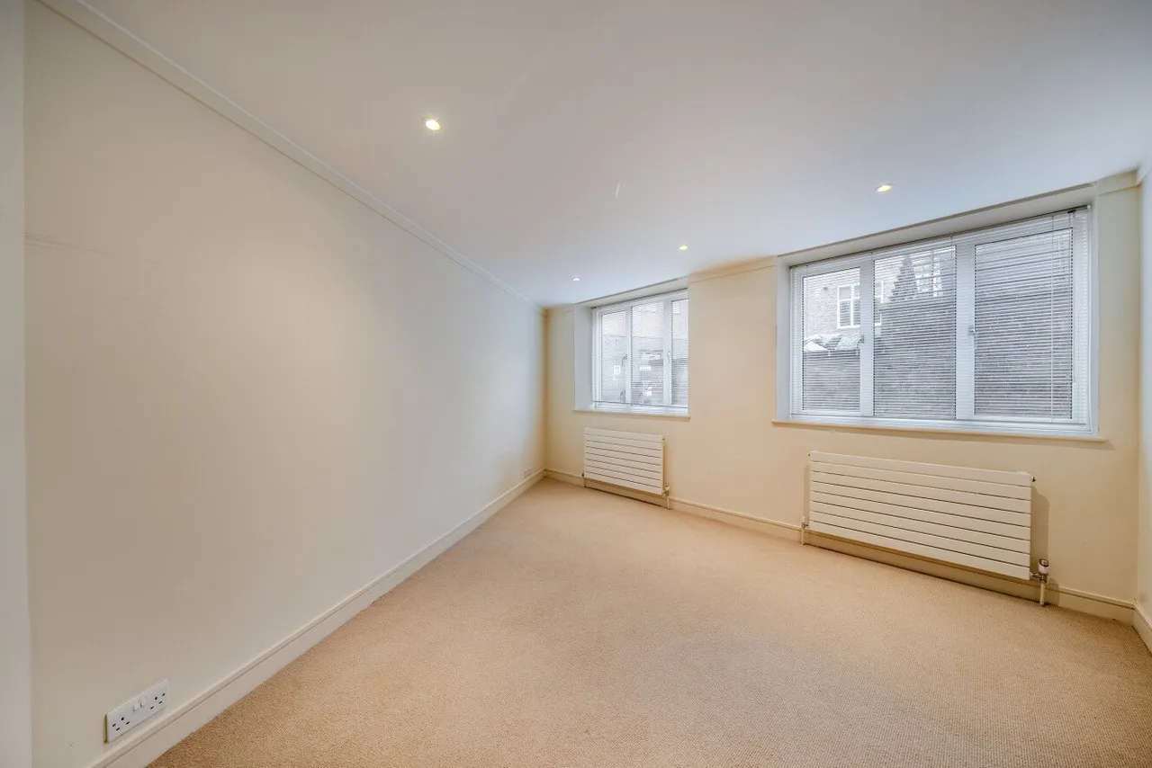 Upper Richmond Road, Putney, London, SW15, photo 7