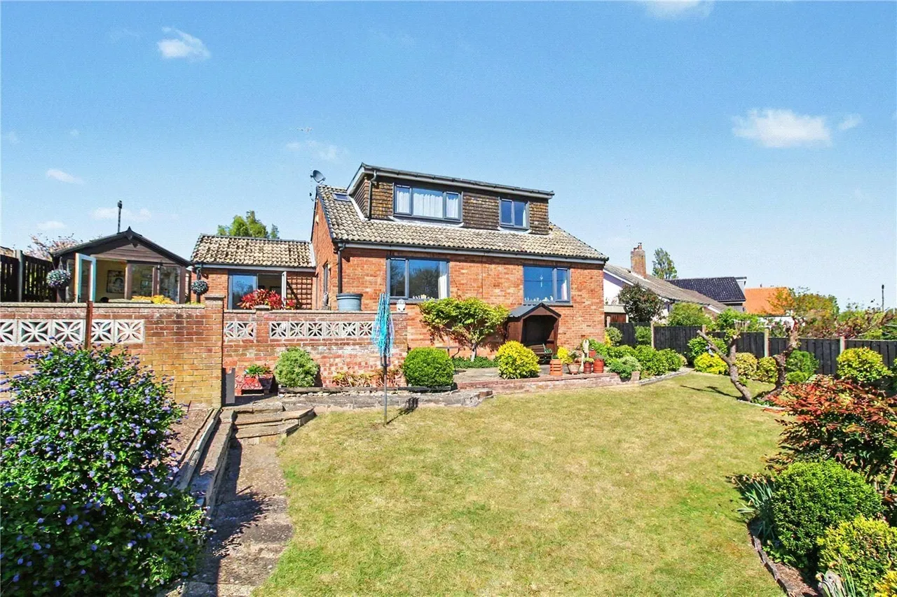 3 bed house for sale, Hill Road, Reydon, IP18